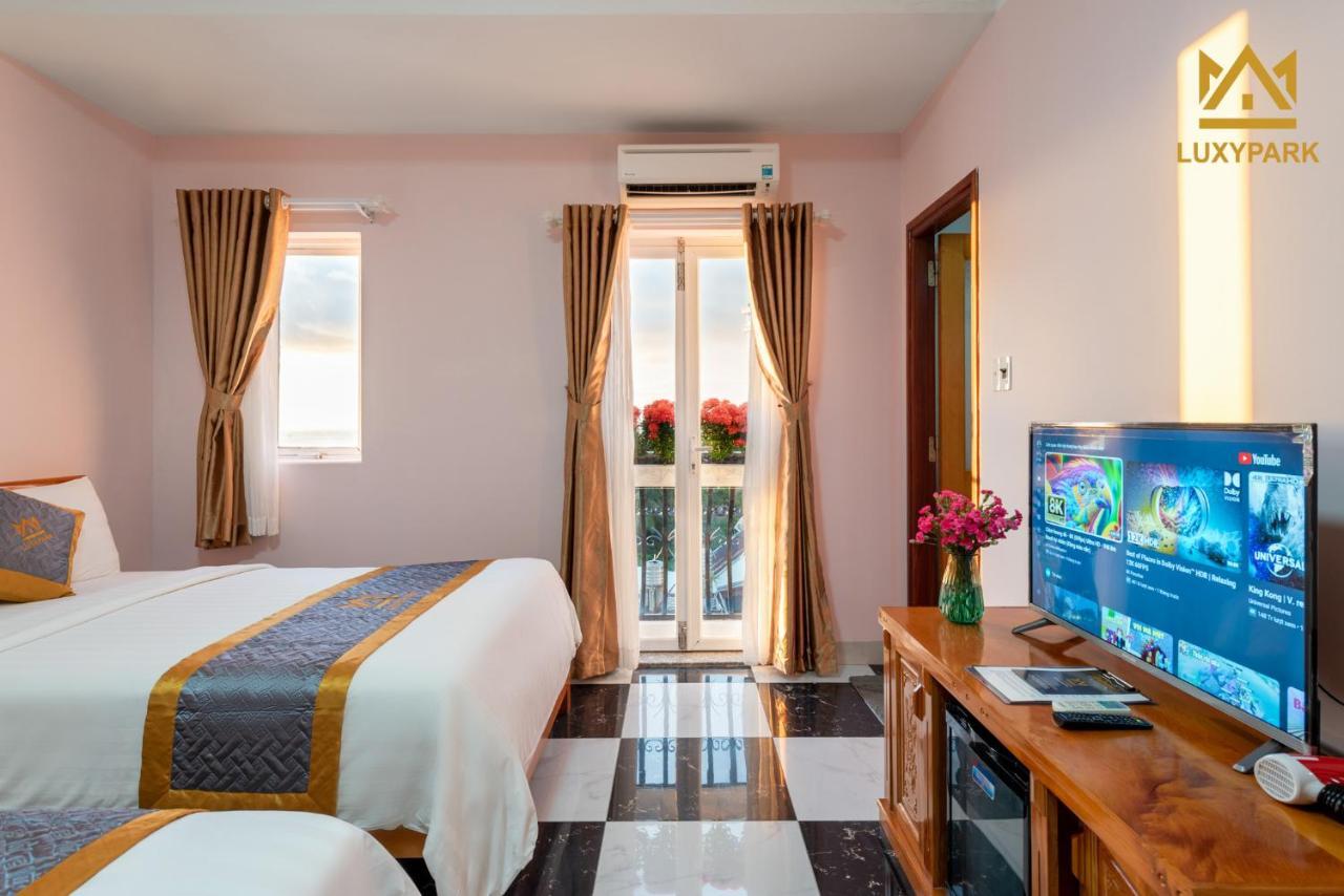 Luxy Park Hotel - Phu Quoc Centre ภายนอก รูปภาพ