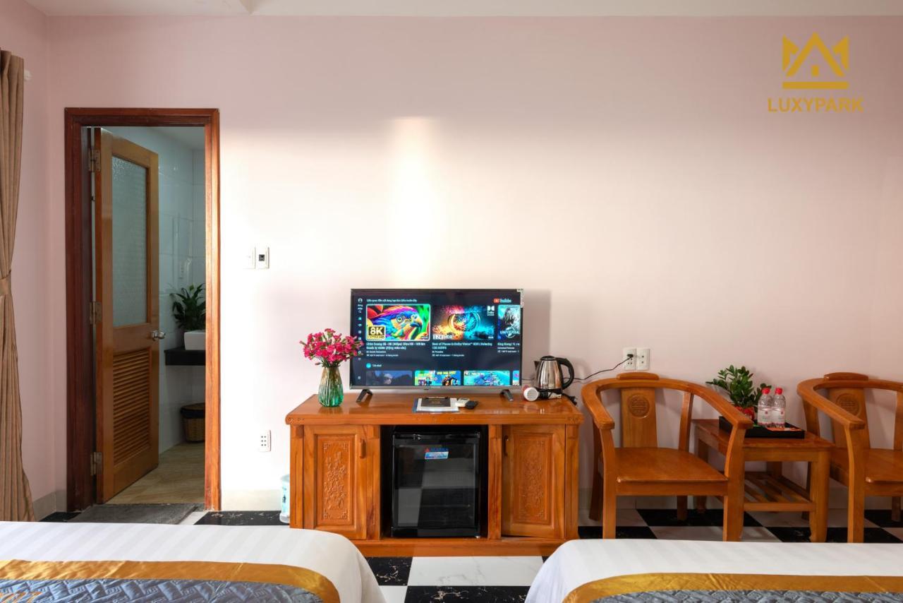 Luxy Park Hotel - Phu Quoc Centre ภายนอก รูปภาพ