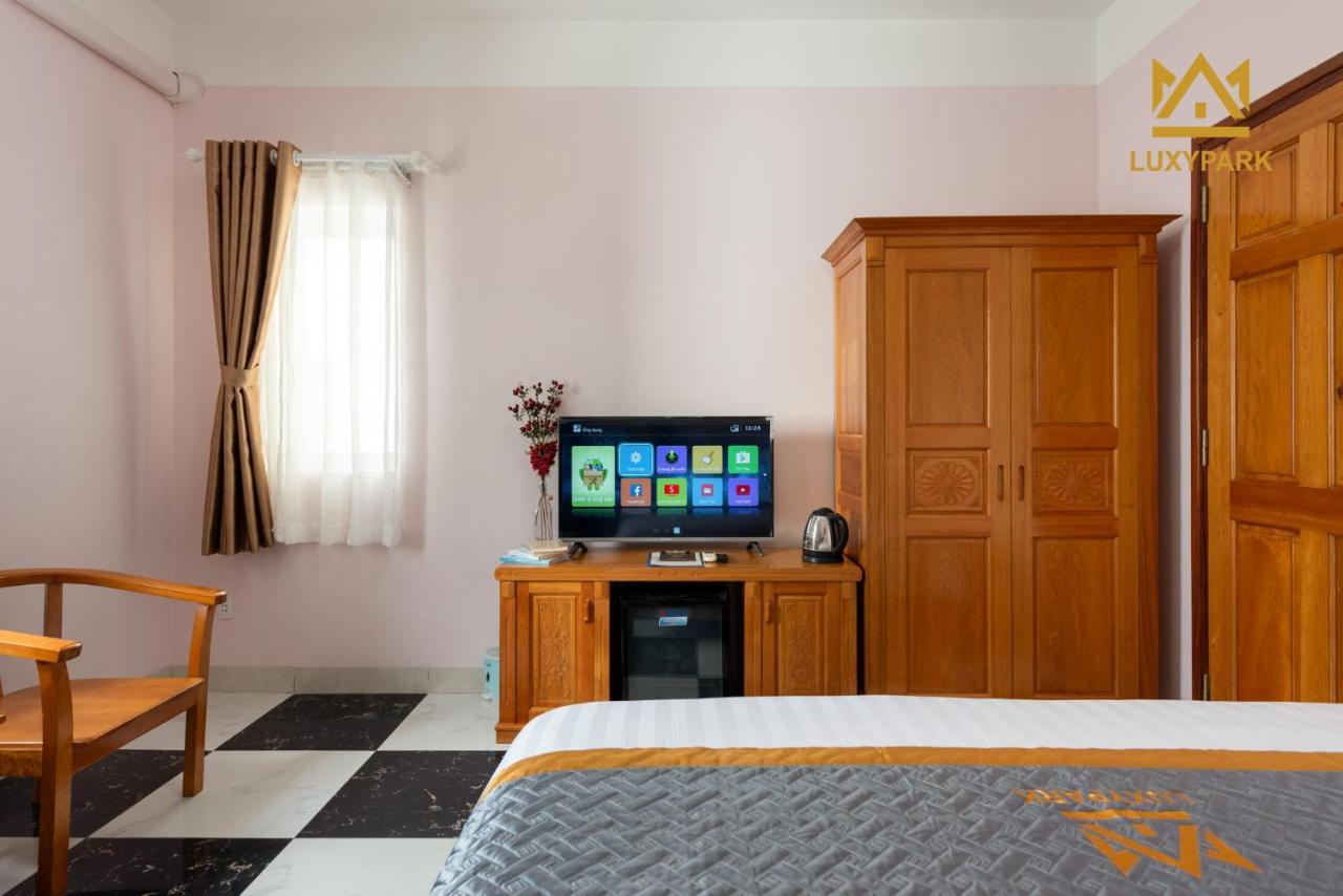 Luxy Park Hotel - Phu Quoc Centre ภายนอก รูปภาพ