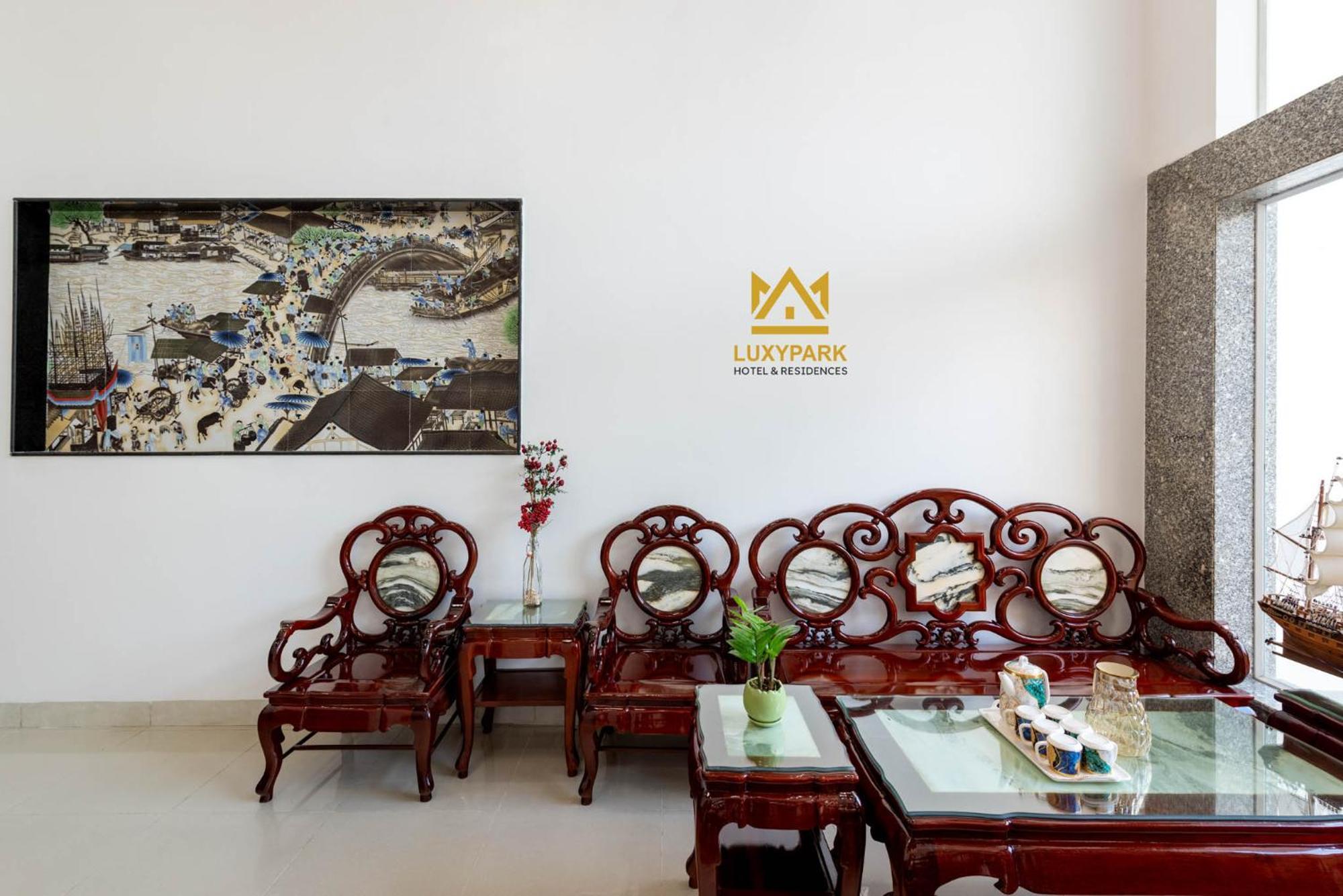 Luxy Park Hotel - Phu Quoc Centre ภายนอก รูปภาพ