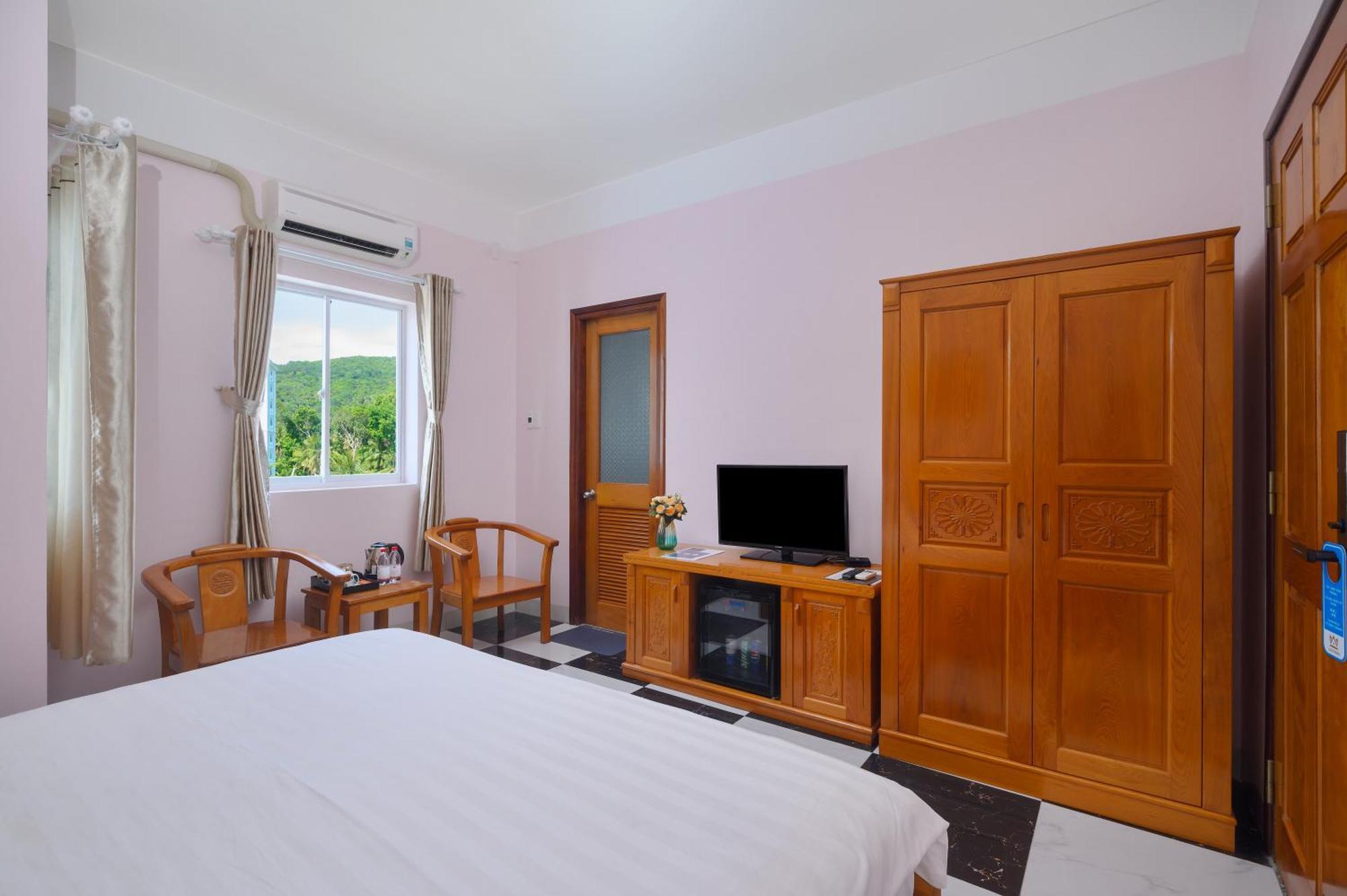 Luxy Park Hotel - Phu Quoc Centre ภายนอก รูปภาพ
